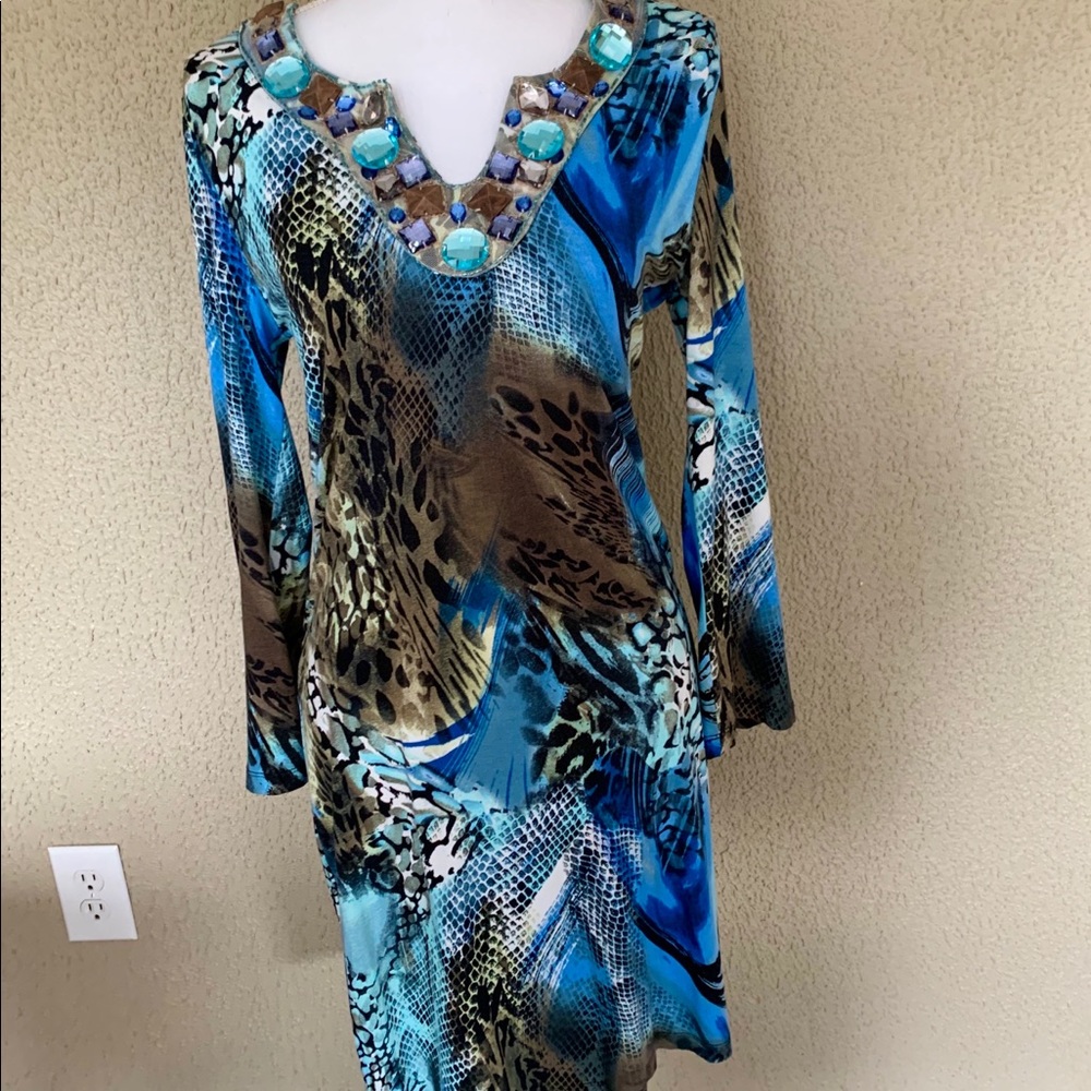 Boston Proper. Stone embellished neckline. Size 10